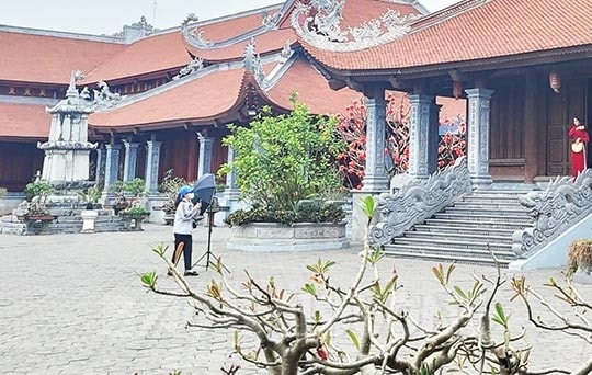 ​Nhu cầu chụp ảnh mùa xuân tăng